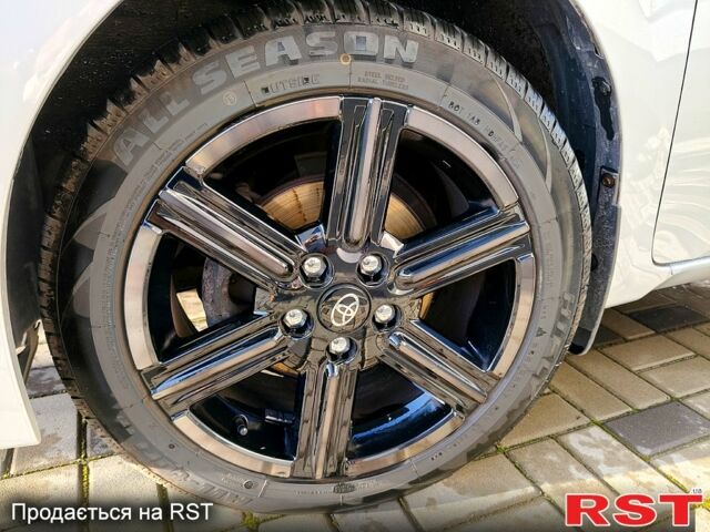 Сірий Тойота Королла, об'ємом двигуна 1.6 л та пробігом 90 тис. км за 15900 $, фото 10 на Automoto.ua