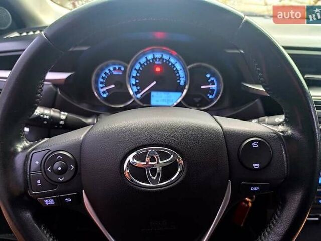 Серый Тойота Королла, объемом двигателя 1.6 л и пробегом 196 тыс. км за 11500 $, фото 5 на Automoto.ua