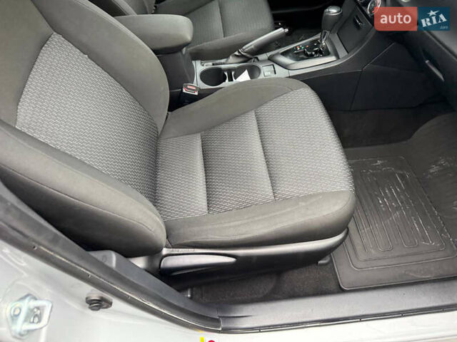 Серый Тойота Королла, объемом двигателя 1.6 л и пробегом 175 тыс. км за 11900 $, фото 40 на Automoto.ua