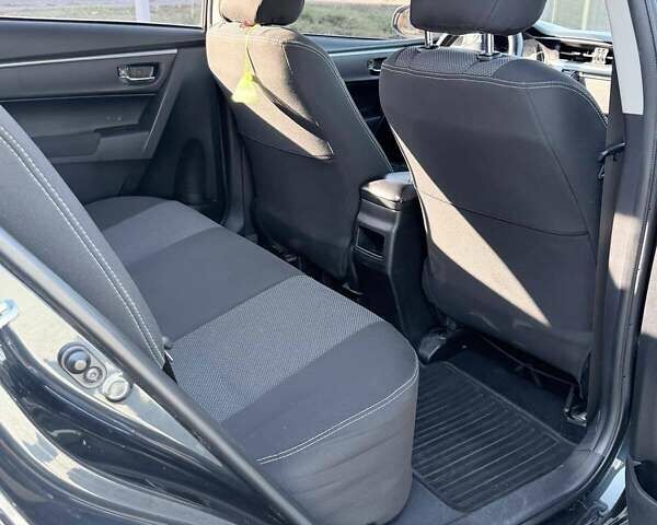 Серый Тойота Королла, объемом двигателя 1.6 л и пробегом 120 тыс. км за 12000 $, фото 1 на Automoto.ua