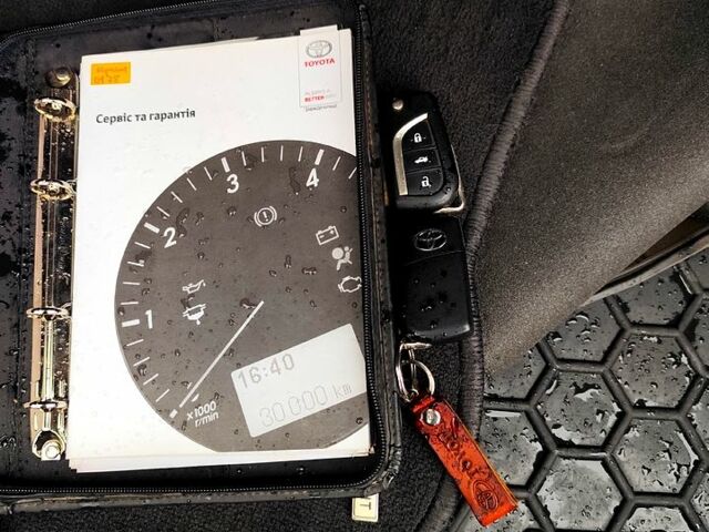 Серый Тойота Королла, объемом двигателя 1.6 л и пробегом 196 тыс. км за 11500 $, фото 10 на Automoto.ua