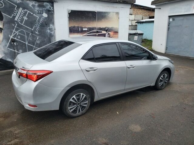 Серый Тойота Королла, объемом двигателя 1.3 л и пробегом 255 тыс. км за 6900 $, фото 2 на Automoto.ua