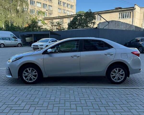 Серый Тойота Королла, объемом двигателя 1.6 л и пробегом 186 тыс. км за 13050 $, фото 5 на Automoto.ua