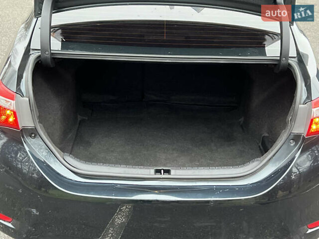 Серый Тойота Королла, объемом двигателя 1.6 л и пробегом 155 тыс. км за 10700 $, фото 42 на Automoto.ua