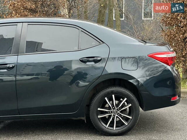 Серый Тойота Королла, объемом двигателя 1.6 л и пробегом 155 тыс. км за 10700 $, фото 24 на Automoto.ua