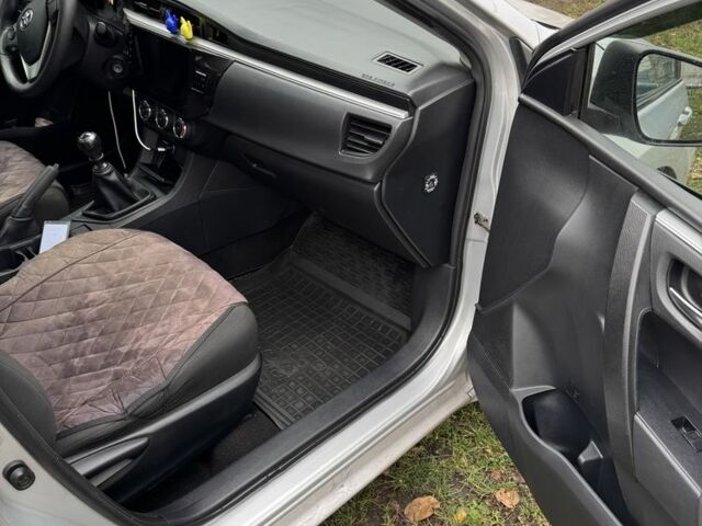 Серый Тойота Королла, объемом двигателя 1.3 л и пробегом 194 тыс. км за 9200 $, фото 7 на Automoto.ua