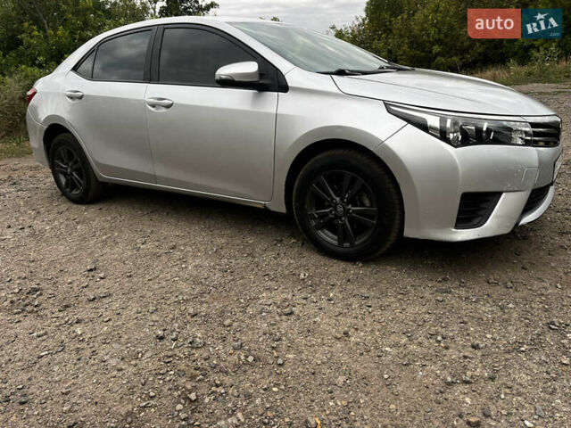 Сірий Тойота Королла, об'ємом двигуна 1.6 л та пробігом 300 тис. км за 9200 $, фото 4 на Automoto.ua