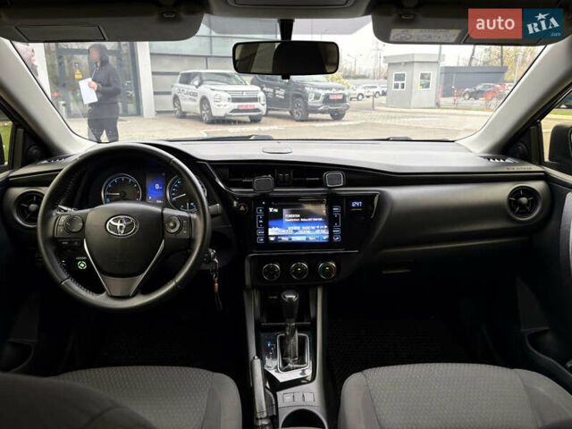 Серый Тойота Королла, объемом двигателя 1.6 л и пробегом 191 тыс. км за 13500 $, фото 15 на Automoto.ua