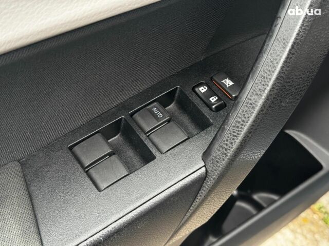 Серый Тойота Королла, объемом двигателя 1.8 л и пробегом 60 тыс. км за 11990 $, фото 10 на Automoto.ua