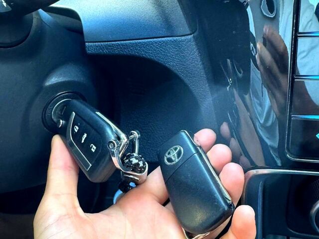 Серый Тойота Королла, объемом двигателя 1.6 л и пробегом 182 тыс. км за 13300 $, фото 6 на Automoto.ua