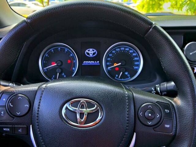 Серый Тойота Королла, объемом двигателя 1.6 л и пробегом 126 тыс. км за 14900 $, фото 4 на Automoto.ua