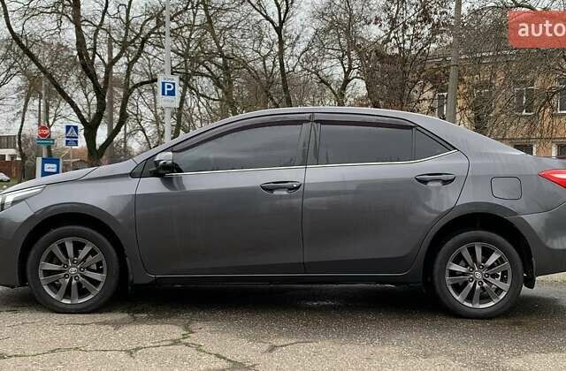 Серый Тойота Королла, объемом двигателя 1.6 л и пробегом 185 тыс. км за 10999 $, фото 7 на Automoto.ua