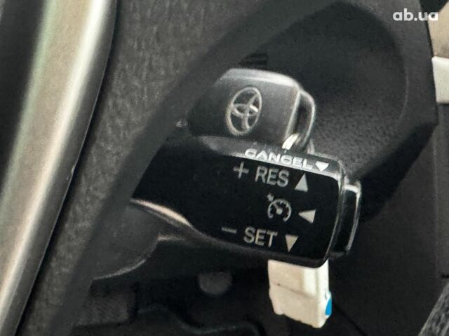 Серый Тойота Королла, объемом двигателя 1.8 л и пробегом 60 тыс. км за 11990 $, фото 17 на Automoto.ua