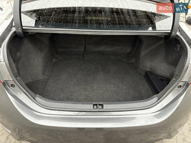 Серый Тойота Королла, объемом двигателя 1.6 л и пробегом 191 тыс. км за 13500 $, фото 24 на Automoto.ua