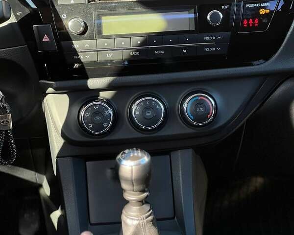 Серый Тойота Королла, объемом двигателя 1.33 л и пробегом 147 тыс. км за 10999 $, фото 20 на Automoto.ua