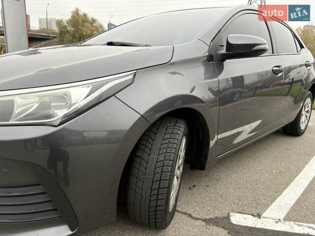 Серый Тойота Королла, объемом двигателя 1.6 л и пробегом 191 тыс. км за 13500 $, фото 6 на Automoto.ua