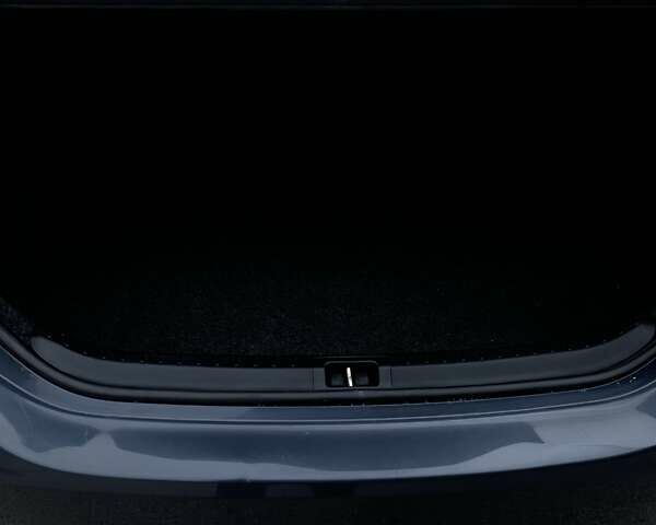 Сірий Тойота Королла, об'ємом двигуна 1.8 л та пробігом 92 тис. км за 9000 $, фото 2 на Automoto.ua