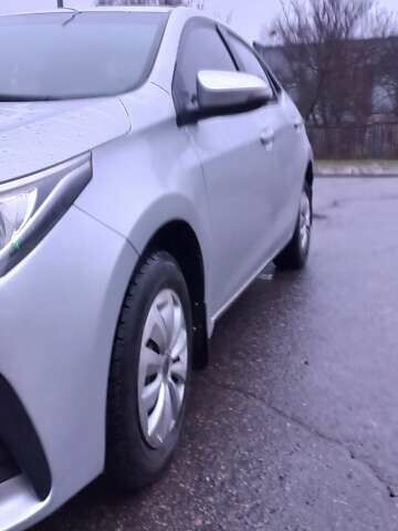 Серый Тойота Королла, объемом двигателя 1.33 л и пробегом 133 тыс. км за 10900 $, фото 5 на Automoto.ua