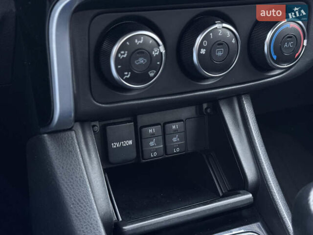 Сірий Тойота Королла, об'ємом двигуна 1.6 л та пробігом 242 тис. км за 10500 $, фото 27 на Automoto.ua