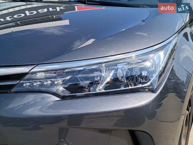 Сірий Тойота Королла, об'ємом двигуна 1.3 л та пробігом 124 тис. км за 10990 $, фото 5 на Automoto.ua