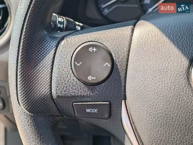 Сірий Тойота Королла, об'ємом двигуна 1.3 л та пробігом 124 тис. км за 10990 $, фото 23 на Automoto.ua