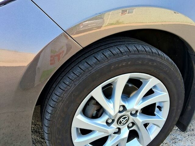 Серый Тойота Королла, объемом двигателя 1.6 л и пробегом 126 тыс. км за 14900 $, фото 3 на Automoto.ua