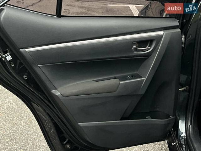 Серый Тойота Королла, объемом двигателя 1.6 л и пробегом 155 тыс. км за 10700 $, фото 38 на Automoto.ua