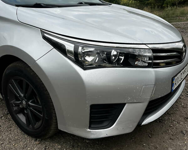 Сірий Тойота Королла, об'ємом двигуна 1.6 л та пробігом 300 тис. км за 9200 $, фото 2 на Automoto.ua