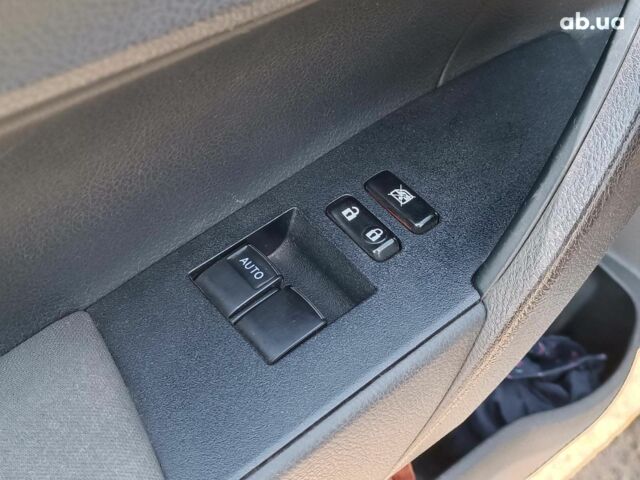 Серый Тойота Королла, объемом двигателя 1.3 л и пробегом 124 тыс. км за 10990 $, фото 19 на Automoto.ua