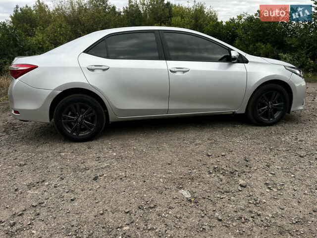 Сірий Тойота Королла, об'ємом двигуна 1.6 л та пробігом 300 тис. км за 9200 $, фото 5 на Automoto.ua