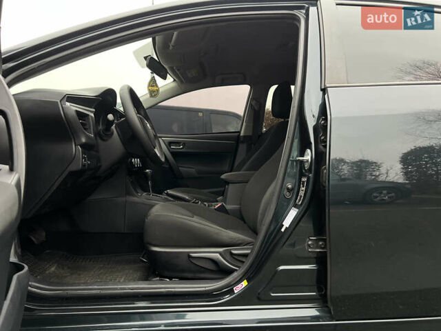 Серый Тойота Королла, объемом двигателя 1.6 л и пробегом 155 тыс. км за 10700 $, фото 26 на Automoto.ua