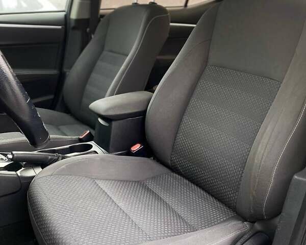 Серый Тойота Королла, объемом двигателя 1.6 л и пробегом 96 тыс. км за 14790 $, фото 25 на Automoto.ua