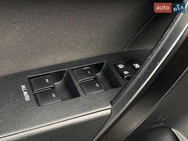 Серый Тойота Королла, объемом двигателя 1.6 л и пробегом 96 тыс. км за 14790 $, фото 22 на Automoto.ua