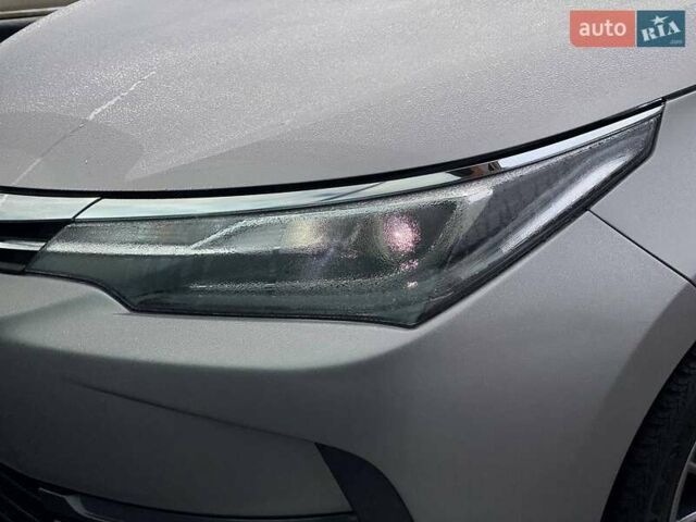 Серый Тойота Королла, объемом двигателя 1.6 л и пробегом 96 тыс. км за 14790 $, фото 19 на Automoto.ua