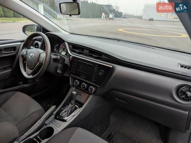 Серый Тойота Королла, объемом двигателя 1.6 л и пробегом 80 тыс. км за 15200 $, фото 12 на Automoto.ua