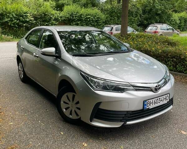 Серый Тойота Королла, объемом двигателя 1.33 л и пробегом 72 тыс. км за 9999 $, фото 1 на Automoto.ua