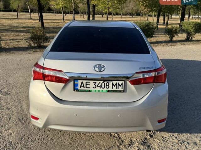 Сірий Тойота Королла, об'ємом двигуна 1.33 л та пробігом 94 тис. км за 12500 $, фото 5 на Automoto.ua