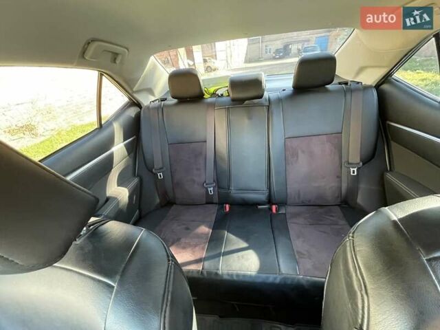 Тойота Королла 2017 в Сумах на Automoto.ua Серый Тойота Королла, объемом двигателя 1.6 л и пробегом 49 тыс. км за 14000 $, фото 5 на Automoto.ua