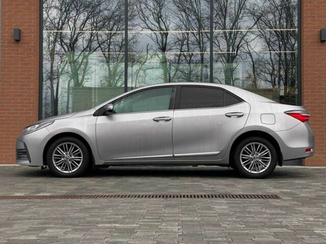 Сірий Тойота Королла, об'ємом двигуна 1.6 л та пробігом 96 тис. км за 14790 $, фото 4 на Automoto.ua