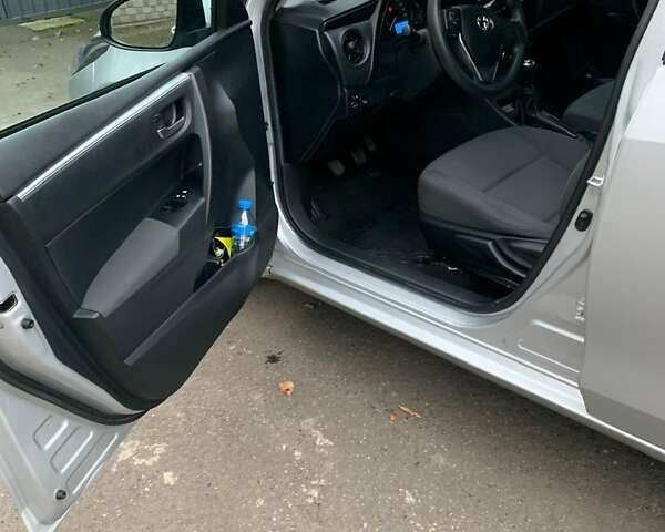 Серый Тойота Королла, объемом двигателя 1.3 л и пробегом 135 тыс. км за 10100 $, фото 8 на Automoto.ua