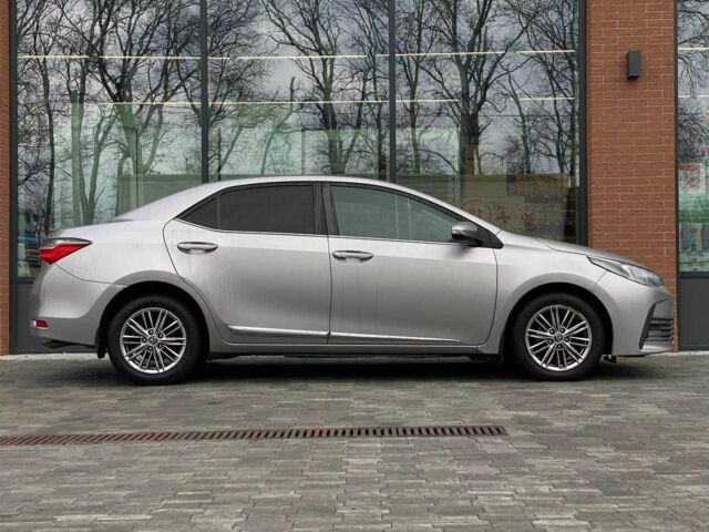 Сірий Тойота Королла, об'ємом двигуна 1.6 л та пробігом 96 тис. км за 14790 $, фото 3 на Automoto.ua