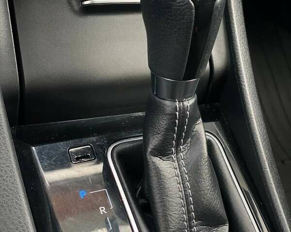 Серый Тойота Королла, объемом двигателя 1.6 л и пробегом 96 тыс. км за 14790 $, фото 40 на Automoto.ua