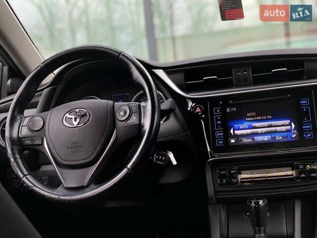 Серый Тойота Королла, объемом двигателя 1.6 л и пробегом 96 тыс. км за 14790 $, фото 47 на Automoto.ua