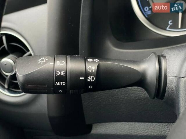 Серый Тойота Королла, объемом двигателя 1.6 л и пробегом 96 тыс. км за 14790 $, фото 27 на Automoto.ua
