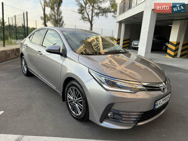 Серый Тойота Королла, объемом двигателя 1.6 л и пробегом 96 тыс. км за 15500 $, фото 1 на Automoto.ua