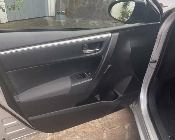 Серый Тойота Королла, объемом двигателя 1.33 л и пробегом 72 тыс. км за 9999 $, фото 17 на Automoto.ua