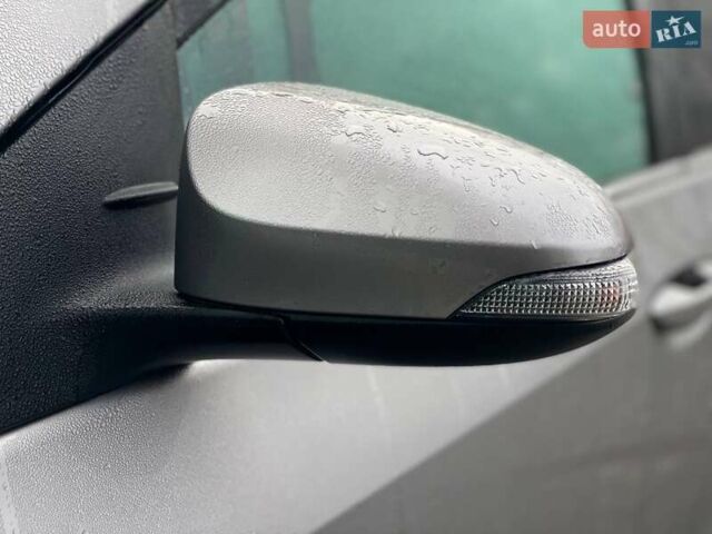 Серый Тойота Королла, объемом двигателя 1.6 л и пробегом 96 тыс. км за 14790 $, фото 17 на Automoto.ua