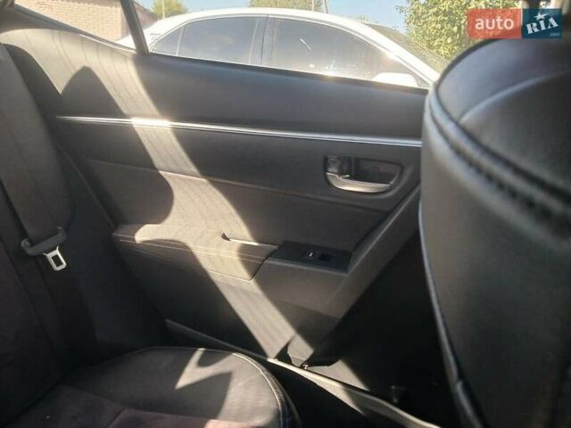 Тойота Королла 2017 в Сумах на Automoto.ua Серый Тойота Королла, объемом двигателя 1.6 л и пробегом 49 тыс. км за 14000 $, фото 3 на Automoto.ua