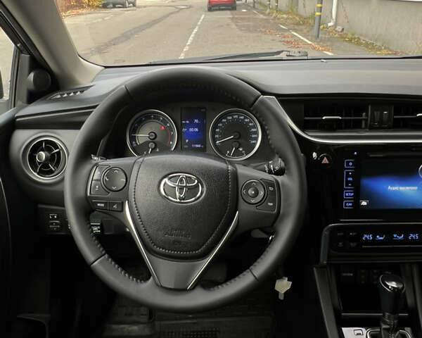 Тойота Королла 2017 в Каменце-Подольском на Automoto.ua Серый Тойота Королла, объемом двигателя 1.6 л и пробегом 112 тыс. км за 14800 $, фото 19 на Automoto.ua