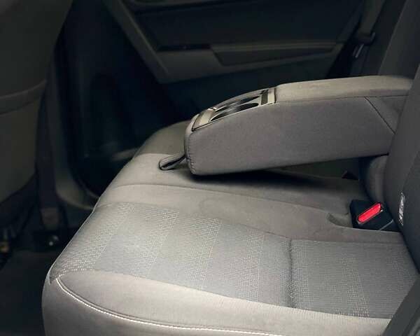 Серый Тойота Королла, объемом двигателя 1.6 л и пробегом 96 тыс. км за 14790 $, фото 45 на Automoto.ua